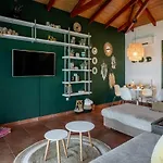 Orianthi's Beachfront Hébergement de vacances