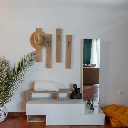 Orianthi's Beachfront Дом отдыха