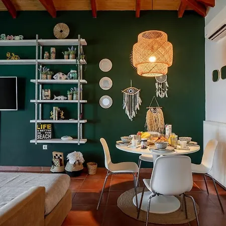 Orianthi's Beachfront Дом отдыха *