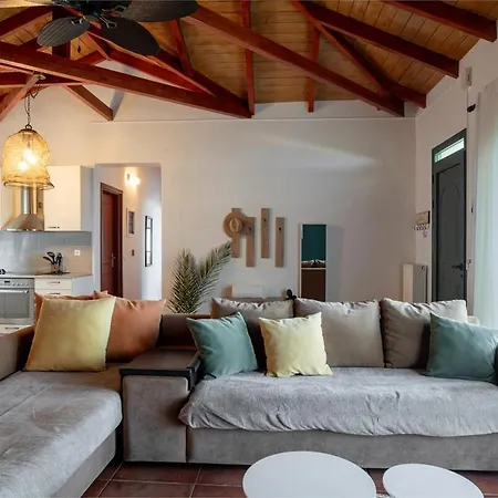 Orianthi's Beachfront Skala (Kefalonia)