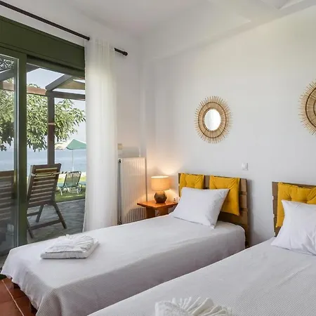 Ferienhaus Orianthi's Beachfront